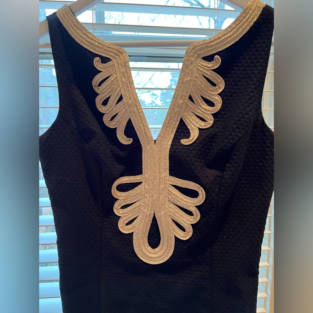 Lilly Pulitzer Janice Shift Dress in Black with Gold detailing